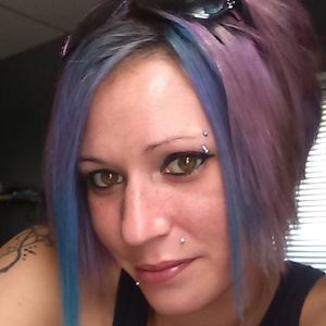 Meet your Posher, Crystal