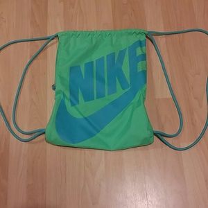 Nike drawstring bag