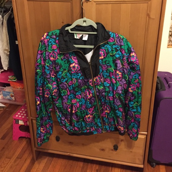 Amazing vintage windbreaker !