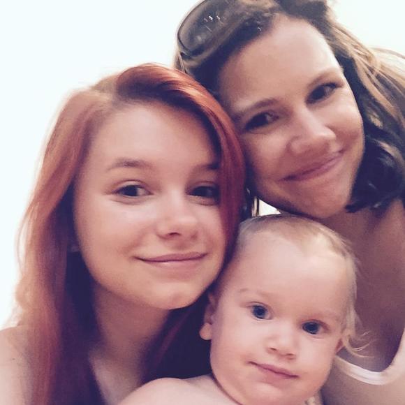 Meet your Posher, Casie - Picture 1 of 1