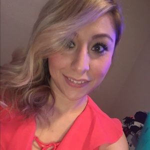 Meet your Posher, April