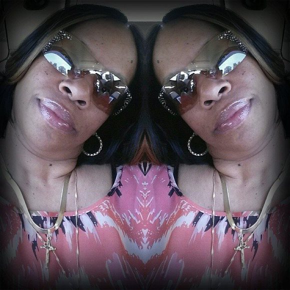 Meet your Posher, Angela