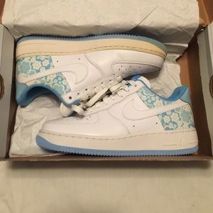 Nike AirForce 1 '07 Cherry Blossom size womens 7.5