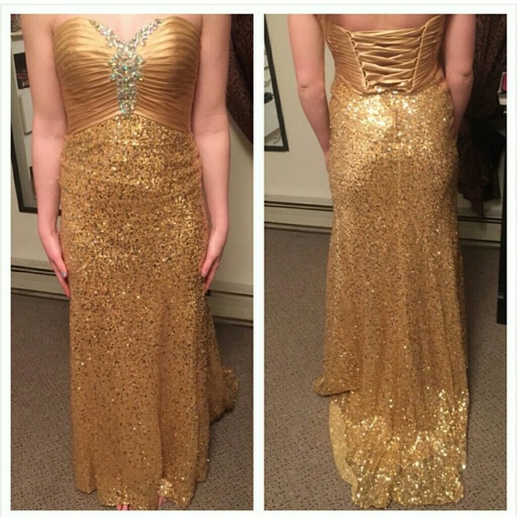 Gold sparkly prom dress