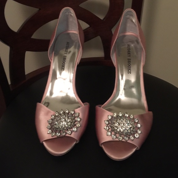 Elegant Designer pink shoes