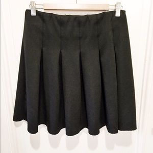 ZARA women's black skater skirt - SZ L