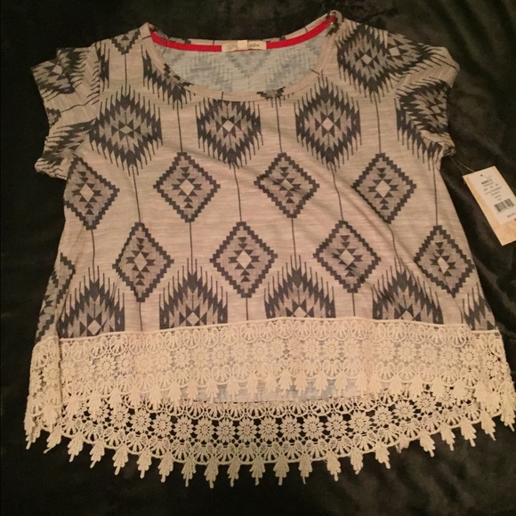 Boho crop top with lace