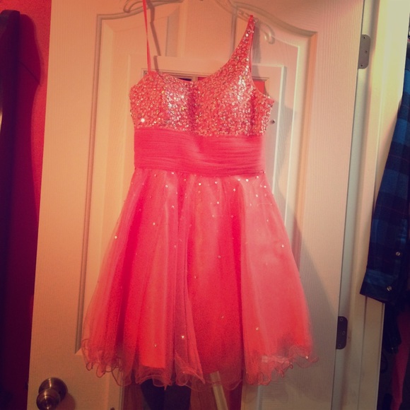 prom/homecoming dress