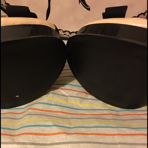 Sexy platform bow heels - Picture 2 of 4