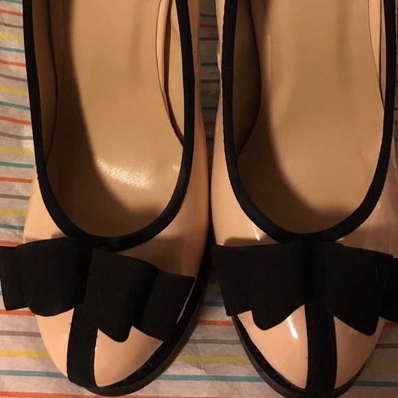 Sexy platform bow heels - Picture 3 of 4