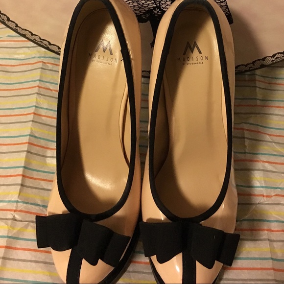 Sexy platform bow heels - Picture 4 of 4