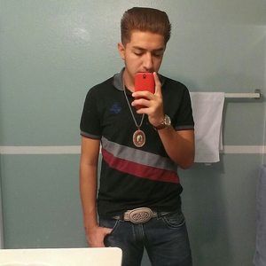 Meet your Posher, Efrain