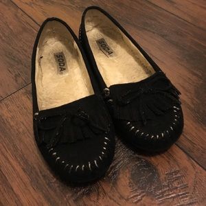 Black Moccasins