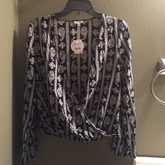 NWT Blue Print Wrap Blouse