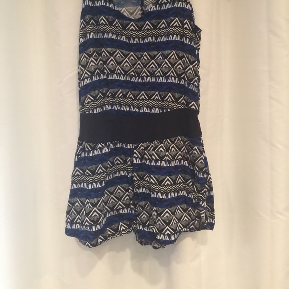 Express geo print romper - Picture 2 of 4