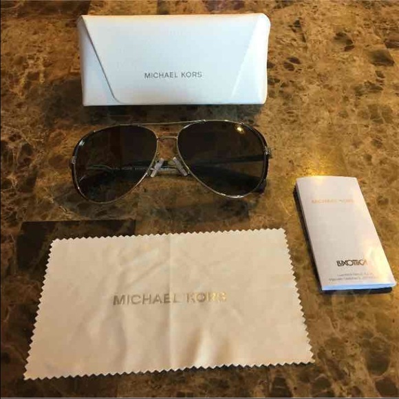 Brand New MK sunglasses 🕶