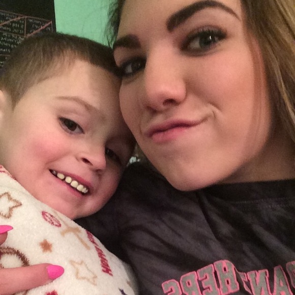 Meet your Posher, Erin - Picture 1 of 1