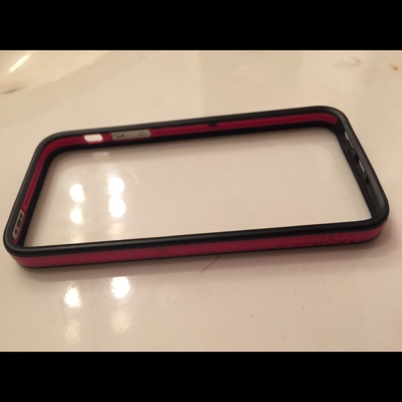 Pink & black iPhone 5s case