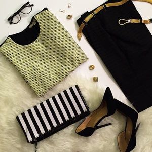 Banana Republic Short Sleeve Woven Top!