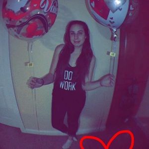 Meet your Posher, Hayley