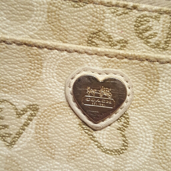 coach wristlet - Picture 4 of 4