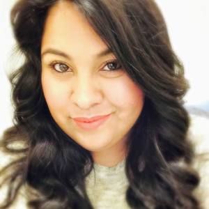 Meet your Posher, Esmeralda