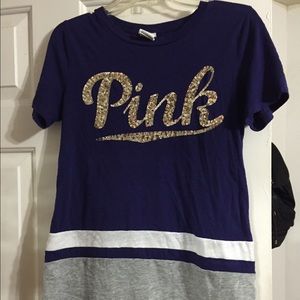 ❌sold! Vs pink shirt