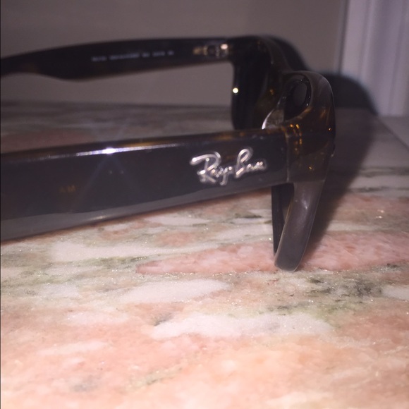 Tortoise Shell RayBan 'New Wayfarer' - Picture 2 of 3