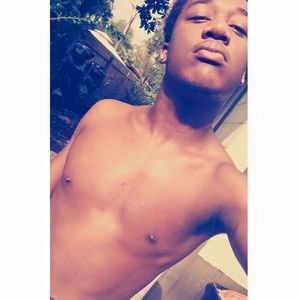 Meet your Posher, Devondre