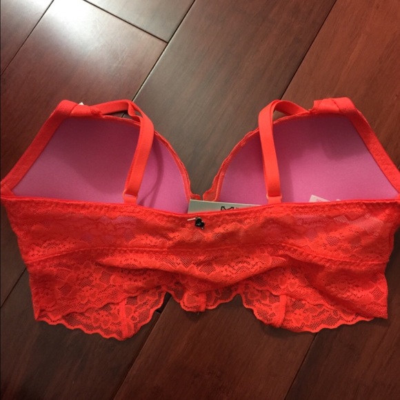Pink Victoria's Secret Push Up Bra - Picture 2 of 3