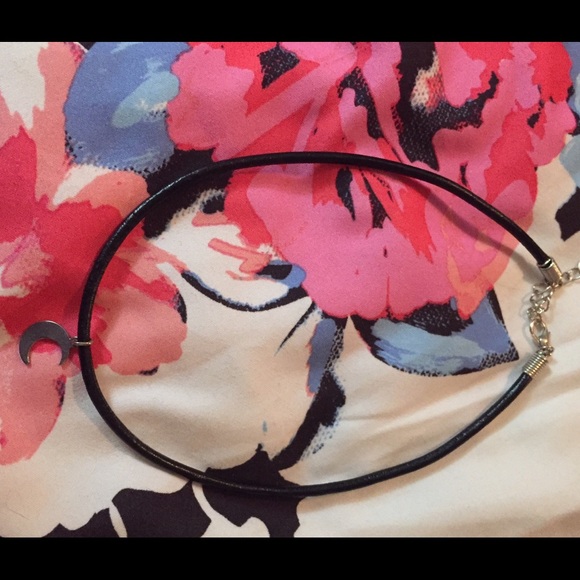Moon choker necklace