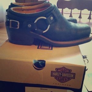 🎉clearance🎉 Harley Davidson clog harness black