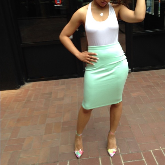Misguided mint fitted skirt!