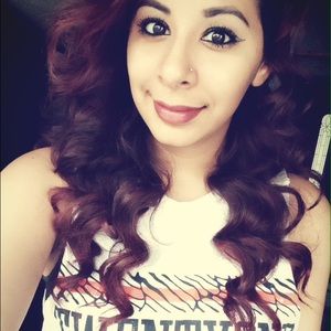 Meet your Posher, Deanna