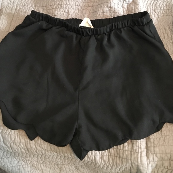 PacSun Pants - High rised silky shorts