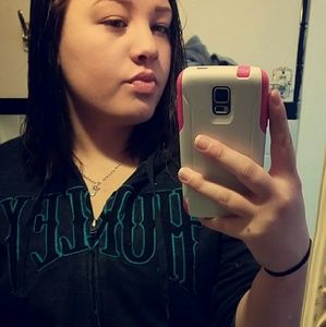 Meet your Posher, Mikayla