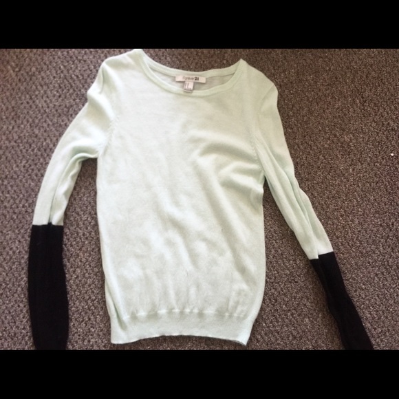 COLOR BLOCK SWEATER