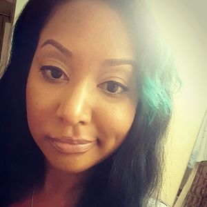 Meet your Posher, Dannielle