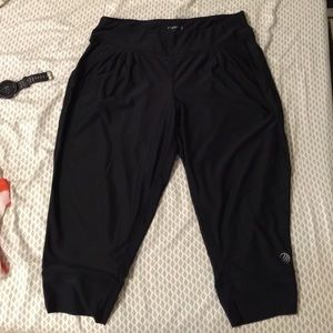 Harem-Style Workout Capris