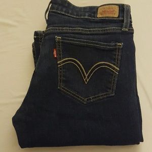 Womens levis 7M
