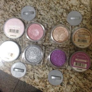 4 loreal infallable eyeshadows
