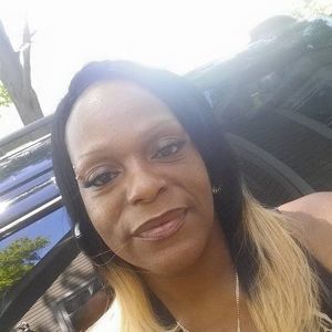 Meet your Posher, Brenda