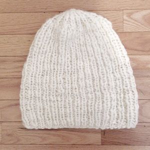 Hand knitted oversized chunky woolen beanie hat