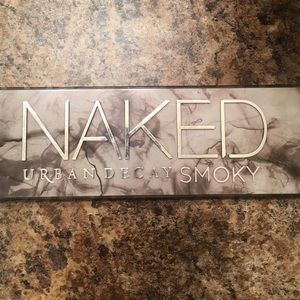 Naked smokey pallet