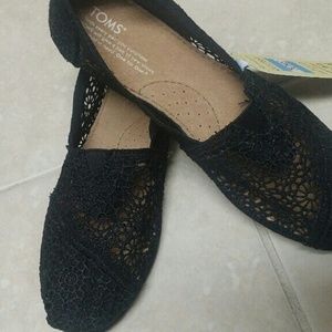 TOMS black crochet classics *PRICE FIRM