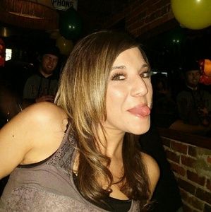 Meet your Posher, Angelita