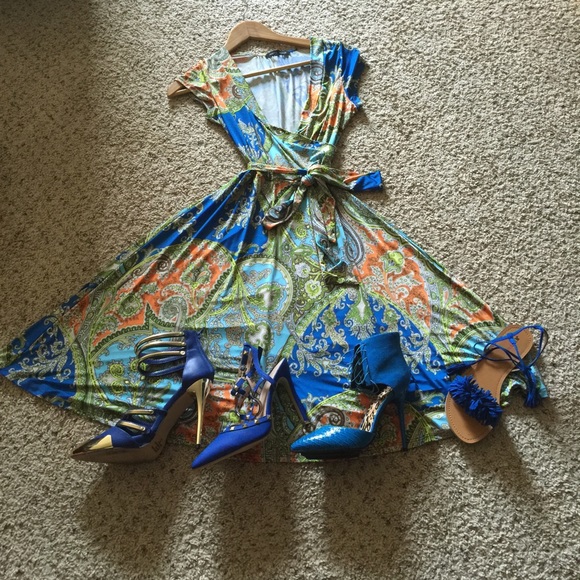 Maxi Dress - Picture 2 of 3