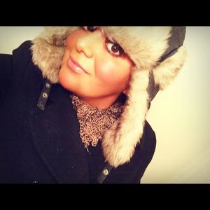 Meet your Posher, Dulce