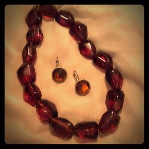 Choker style with earrings
