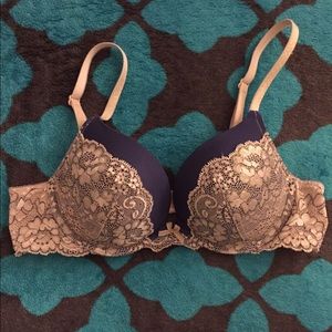 Dark blue bra with gold/white lace 36B